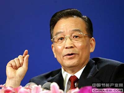 國務院總理溫家寶30日主持召開國務院常務會議研究部署控制能源消費總量工作