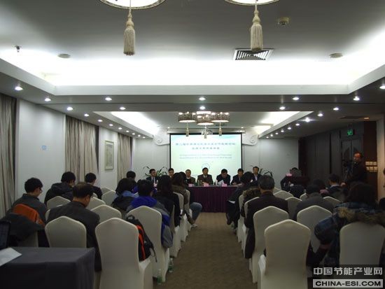 第二屆中美清潔能源務實合作戰略論壇媒體吹風會會場(新浪財經資料圖) 第二屆中美清潔能源務實合作戰略論壇媒體吹風會會場(新浪財經資料圖)